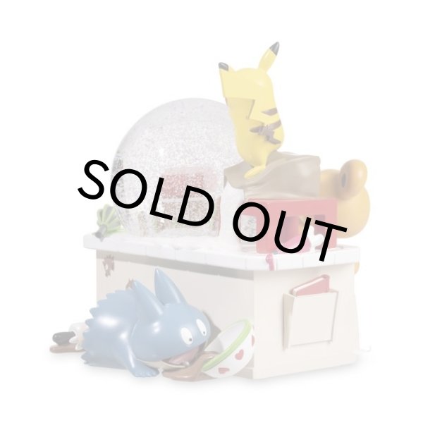 画像6: 【海外限定】Mixing Up Fun Pok?mon Holiday Snow Globe【その他】※1月21日20:00販売開始 (6)