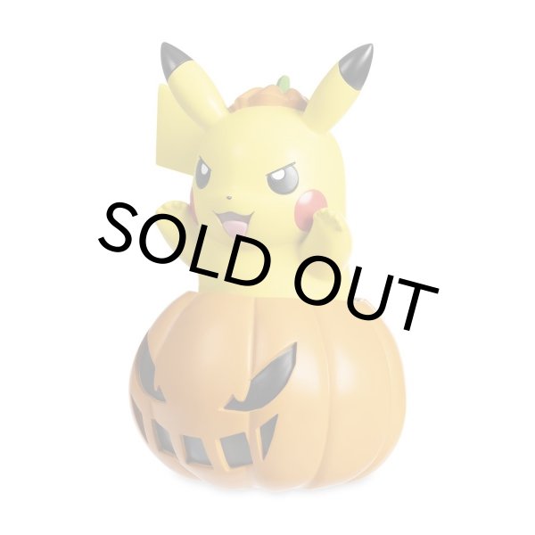 画像2:  ※動画開封商品【海外限定】Pikachu Pokémon Halloween Garden Statue【その他】 (2)